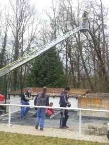 Bauarbeiten während Feuerwehreinsatz